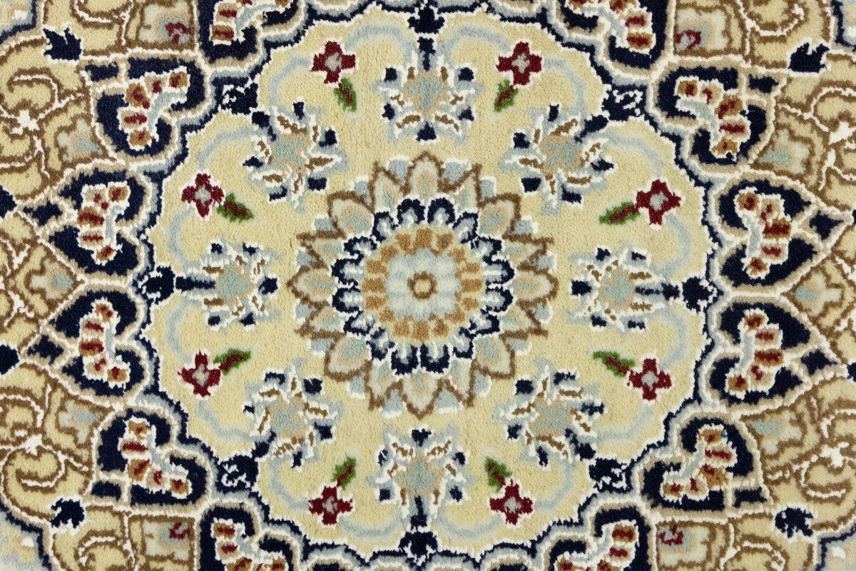 Hand-Knotted Floral Indo-Nain Rug Traditional