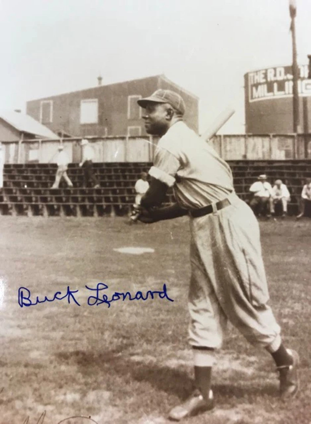 Buck Leonard Autographed 8X10 Baseball Photo