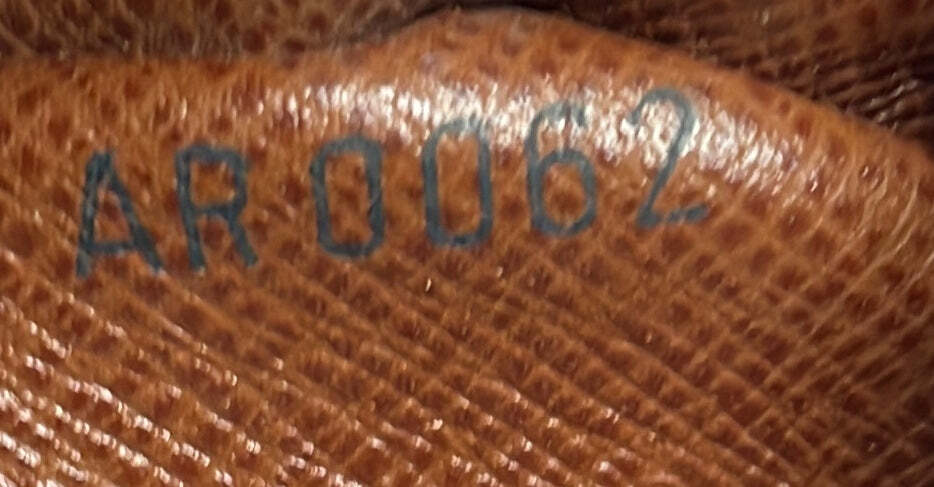 Louis Vuitton Nil Messenger Bag Monogram Canvas 28