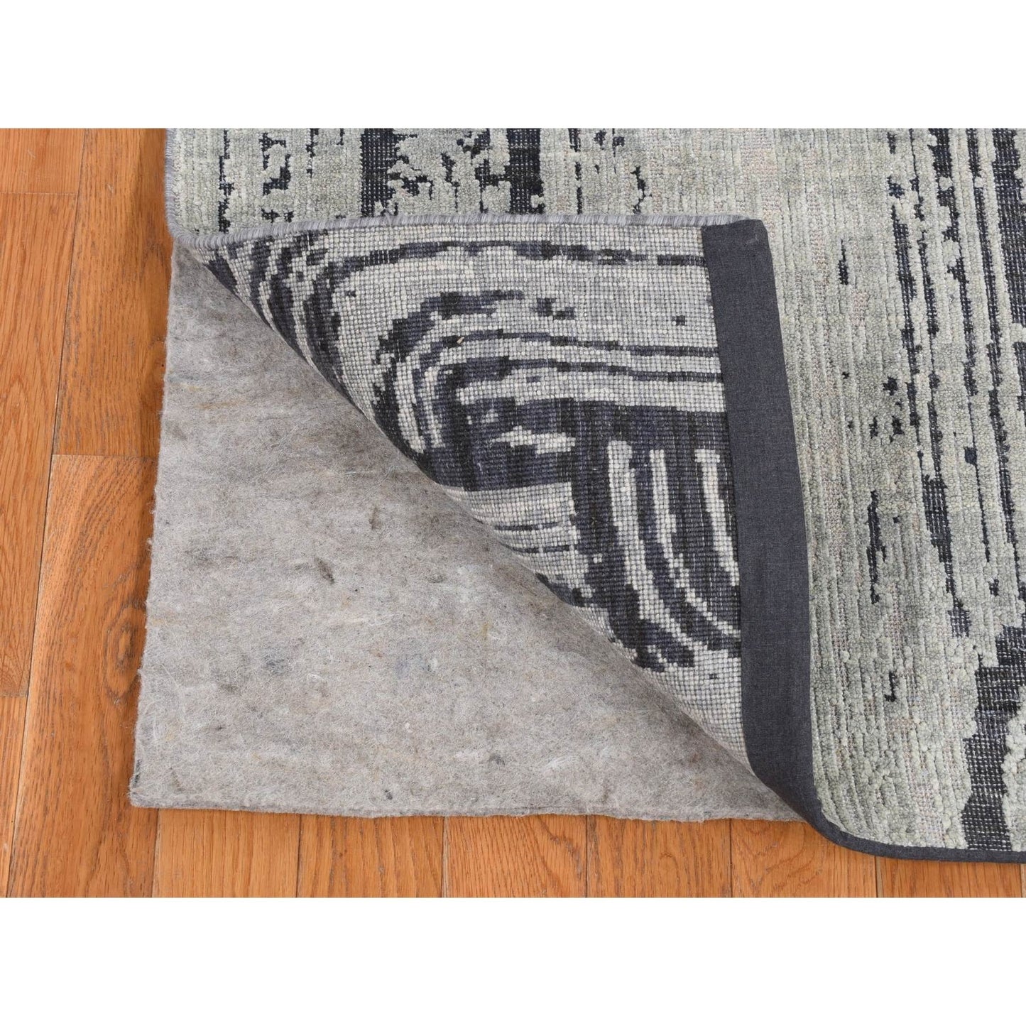 2'7"X8' Gray The Cane Design Pure Silk With Wool Hand Knotted Runner Rug