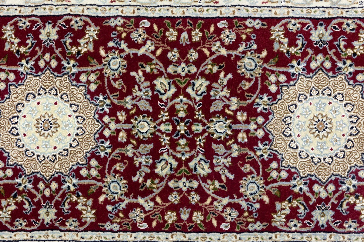 3X12 Ft Indo-Nain Red Floral Wool Oriental Runner
