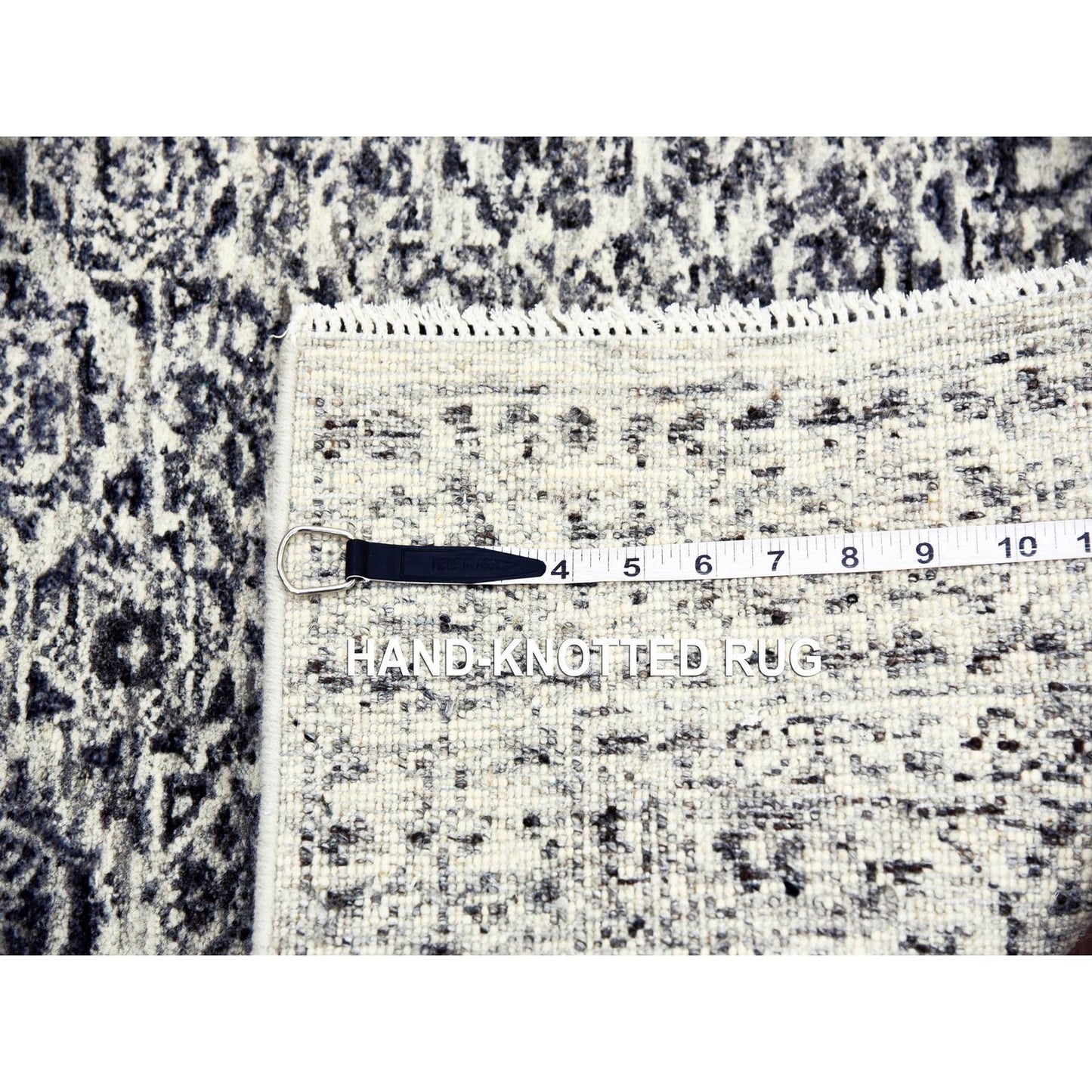 2'7"X6' White Mamluk Dynasty Design Undyed Wool Hand Knotted Runner Rug