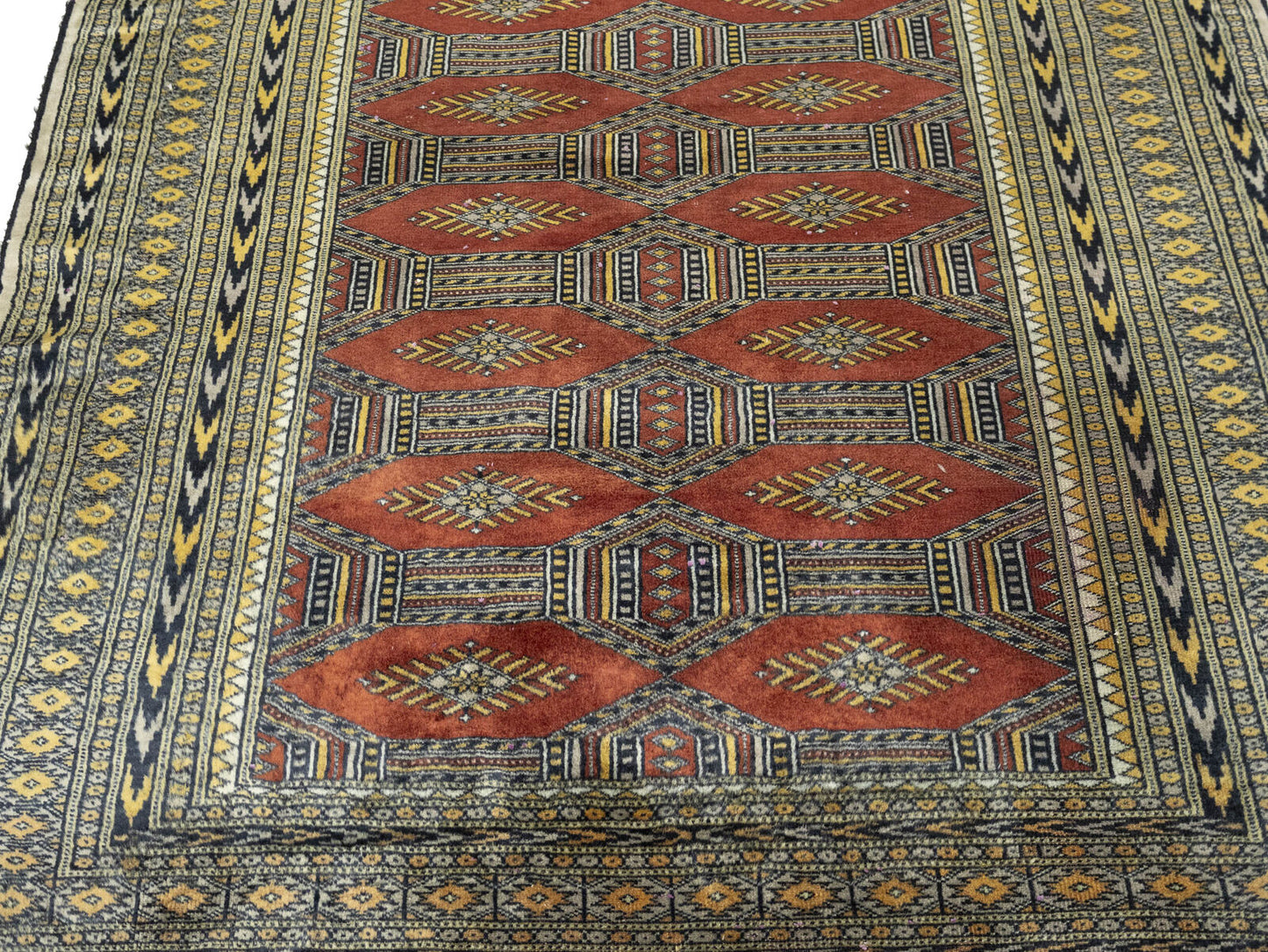 Hand-Knotted Oriental Rug Muted Colors Floral