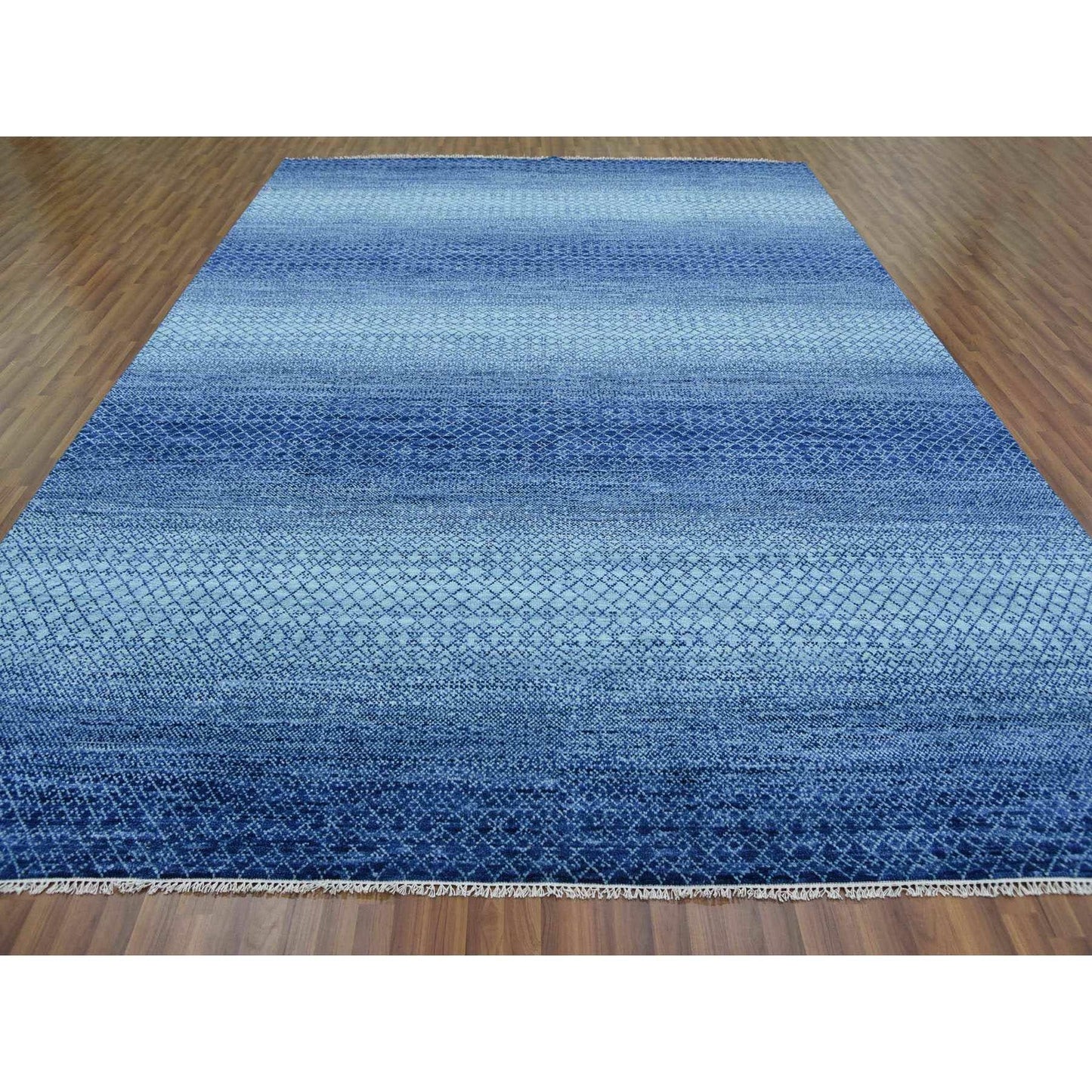 9'10"X14' Blue Modern Chiaroscuro Collection Pure Wool Hand Knotted Rug