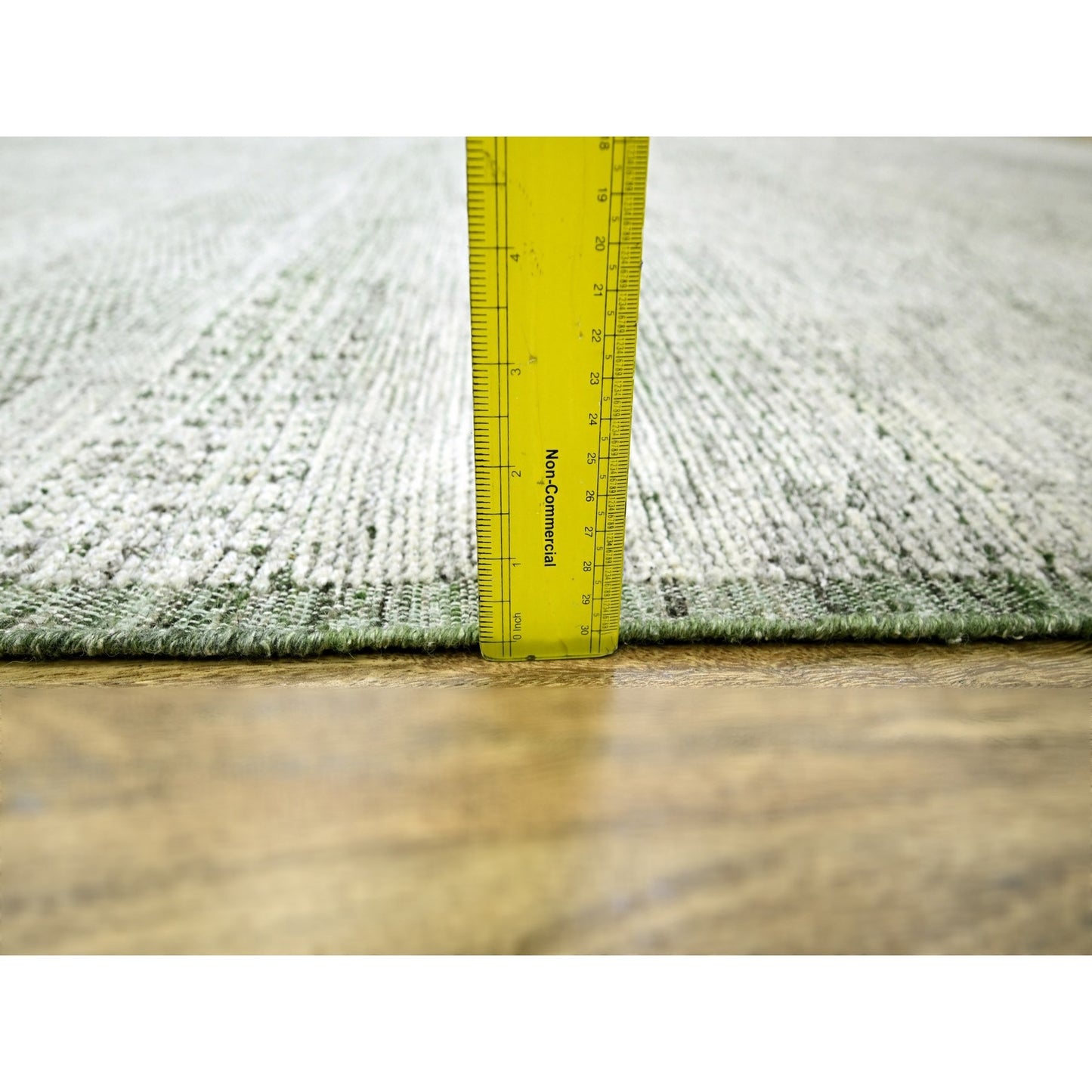 10'2"X10'2" Green & White Grass Design Pure Wool Hand Knotted Square Rug