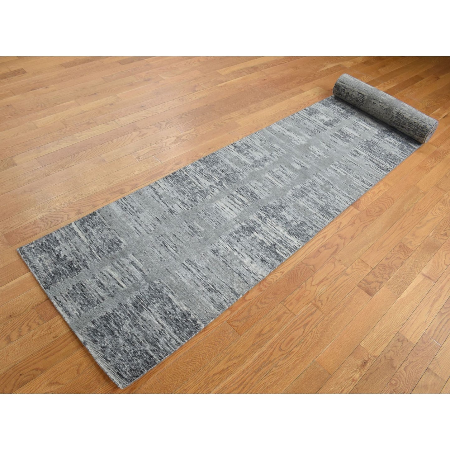 2'6"X17'10" Gray Undyed Natural Wool Modern Xl Runner Hand Knotted Rug