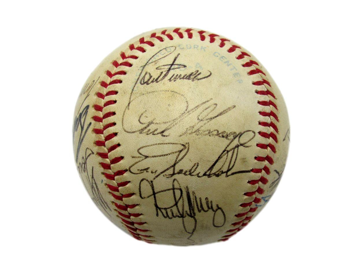 1980 Yankees Oal Team Signed Baseball (16) Reggie
