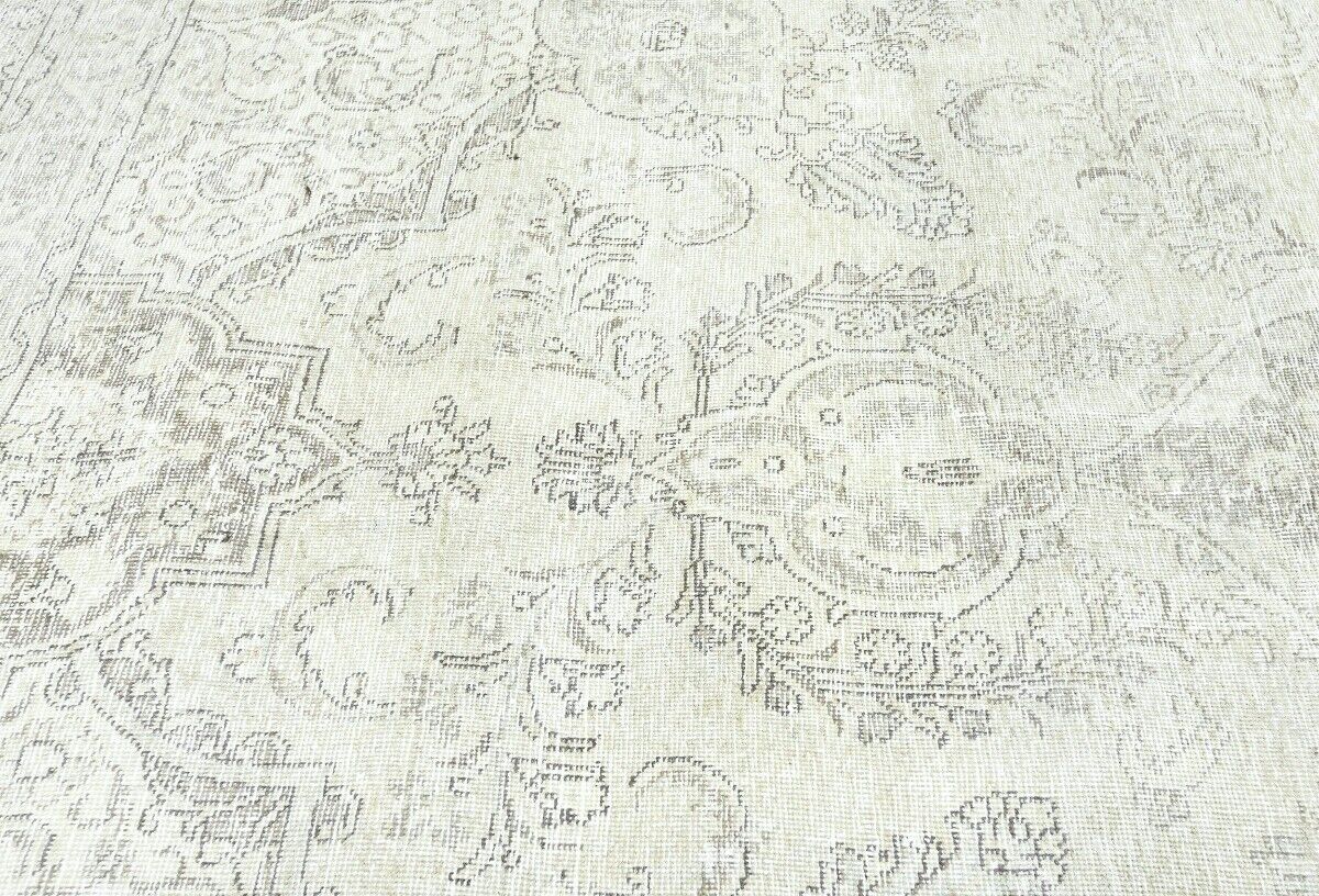 Distressed Vintage Oriental Rug Floral Dining