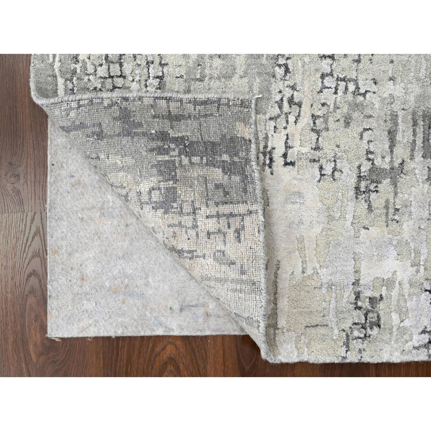 2'5"X18' Rustic Gray Wool And Silk Hand Knotted Abstract Xl Runner Rug