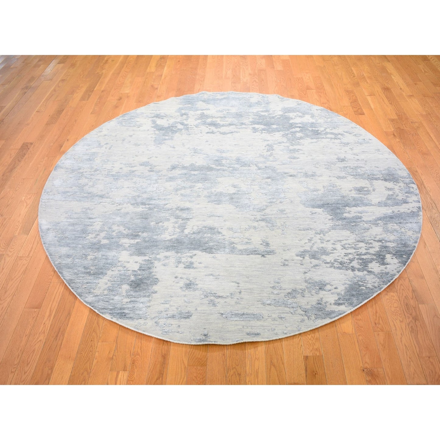 7'10"X7'10" Round Abstract Wool & Silk Denser Weave Hand Knotted Rug