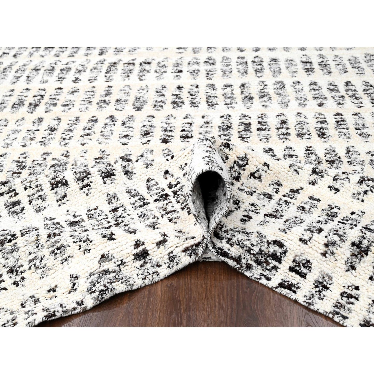 10'2"X13'9" Vivid White Modern Design Wool Hand Knotted Oriental Rug