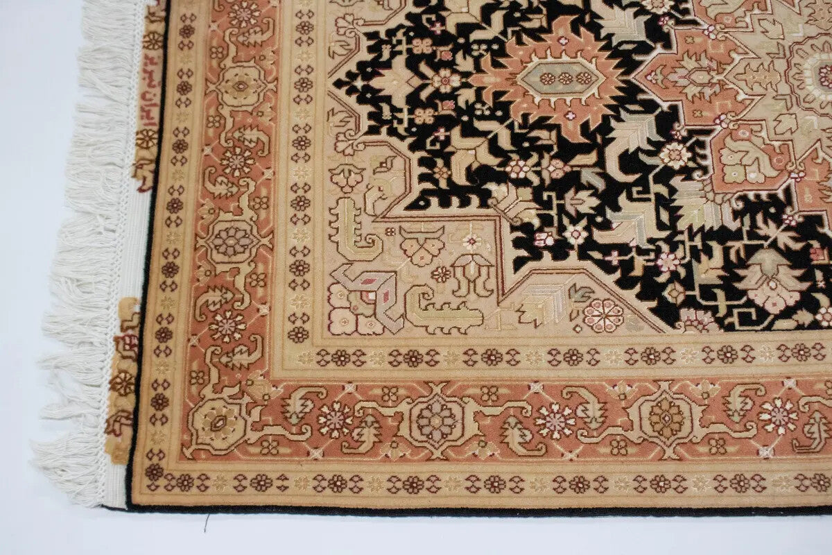 Handmade Signed Oriental Rug Classic Floral Kork