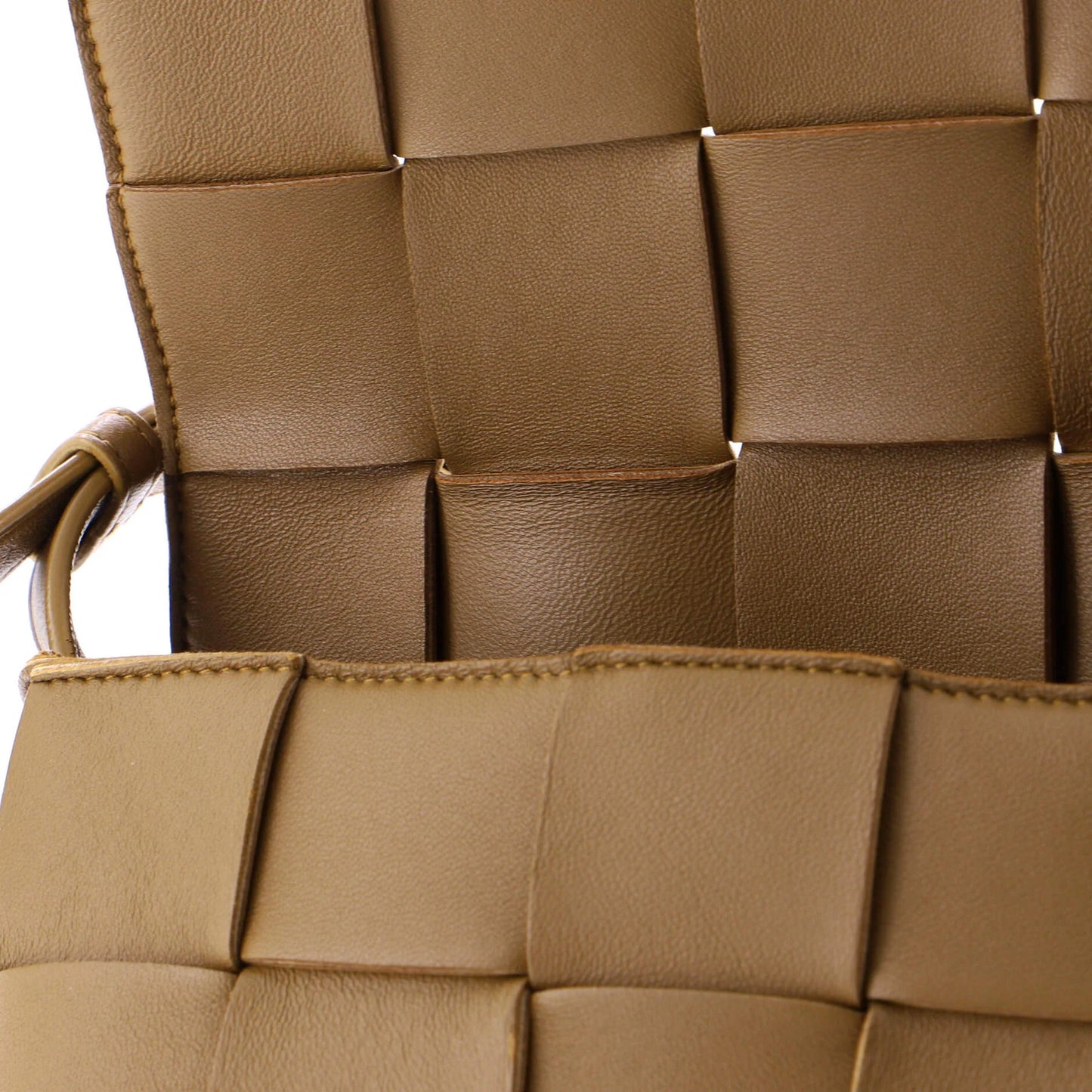 Bottega Veneta Cassette Crossbody Bag Maxi Intrecciato Leather