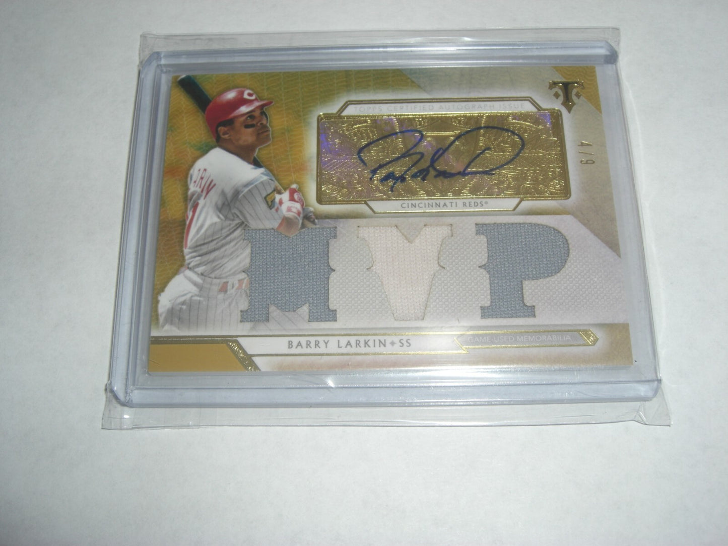 Barry Larkin 2018 Topps 3X Threads Game Used