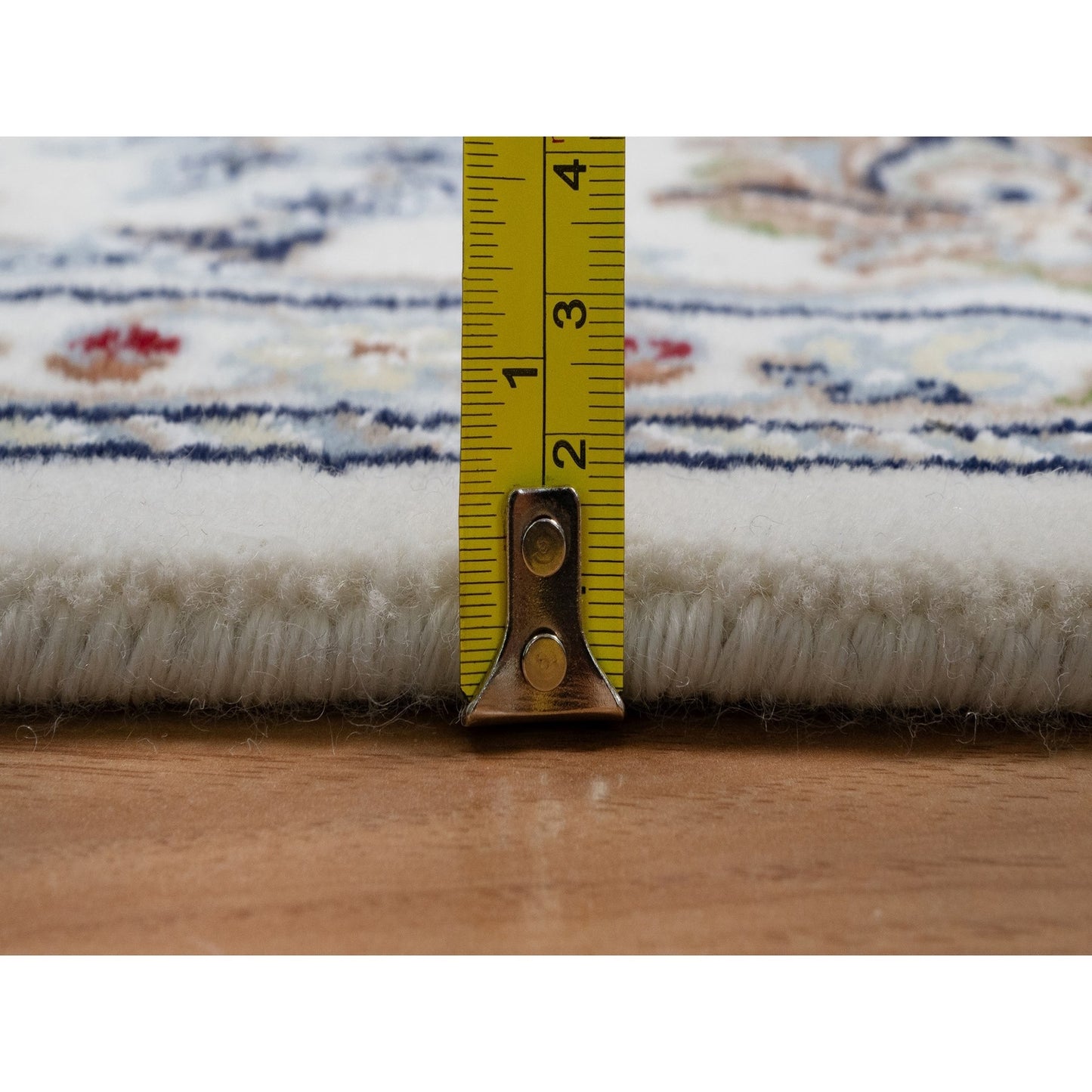 5'10"X9'2" Pearl White, 250 Kpsi, Hand Knotted Nain Wool And Silk Rug