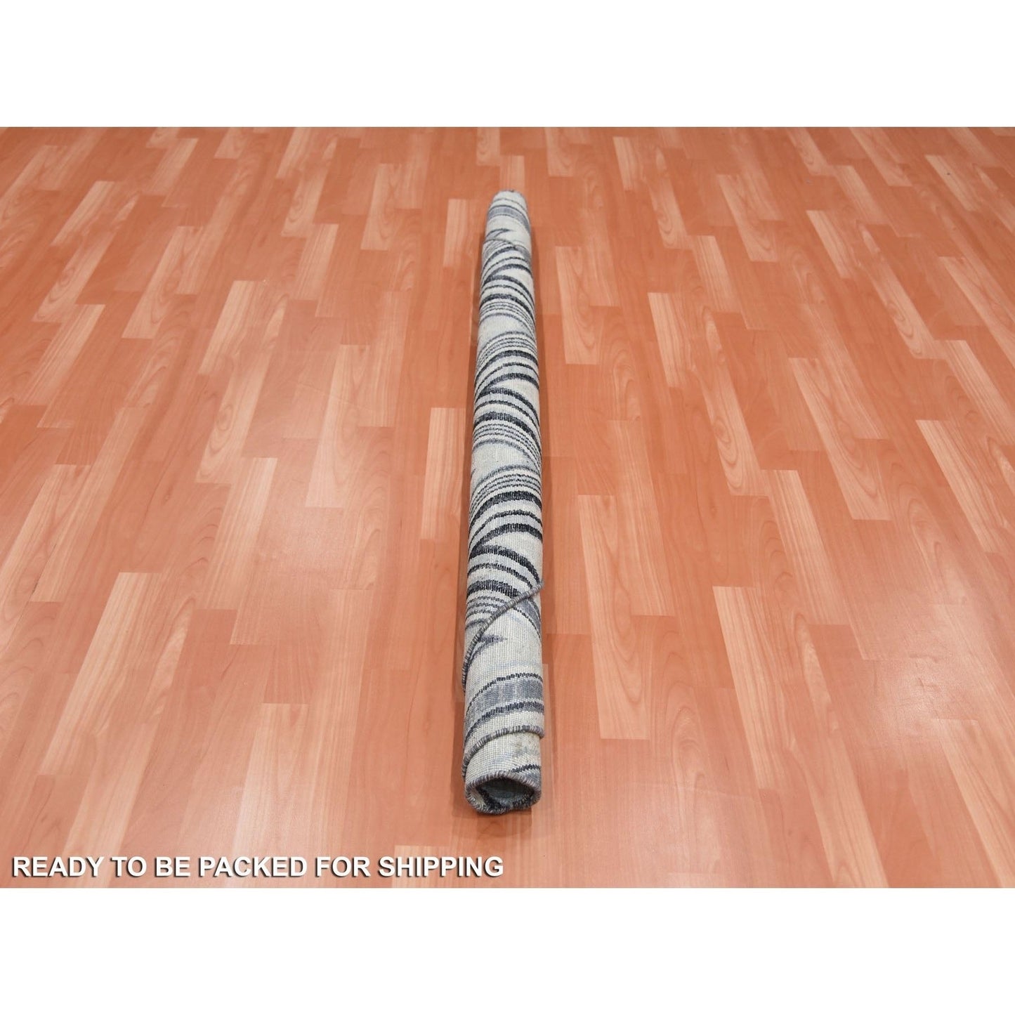 6'X6' Round Chevron Design Wool And Pure Silk Hand Knotted Ivory Rug