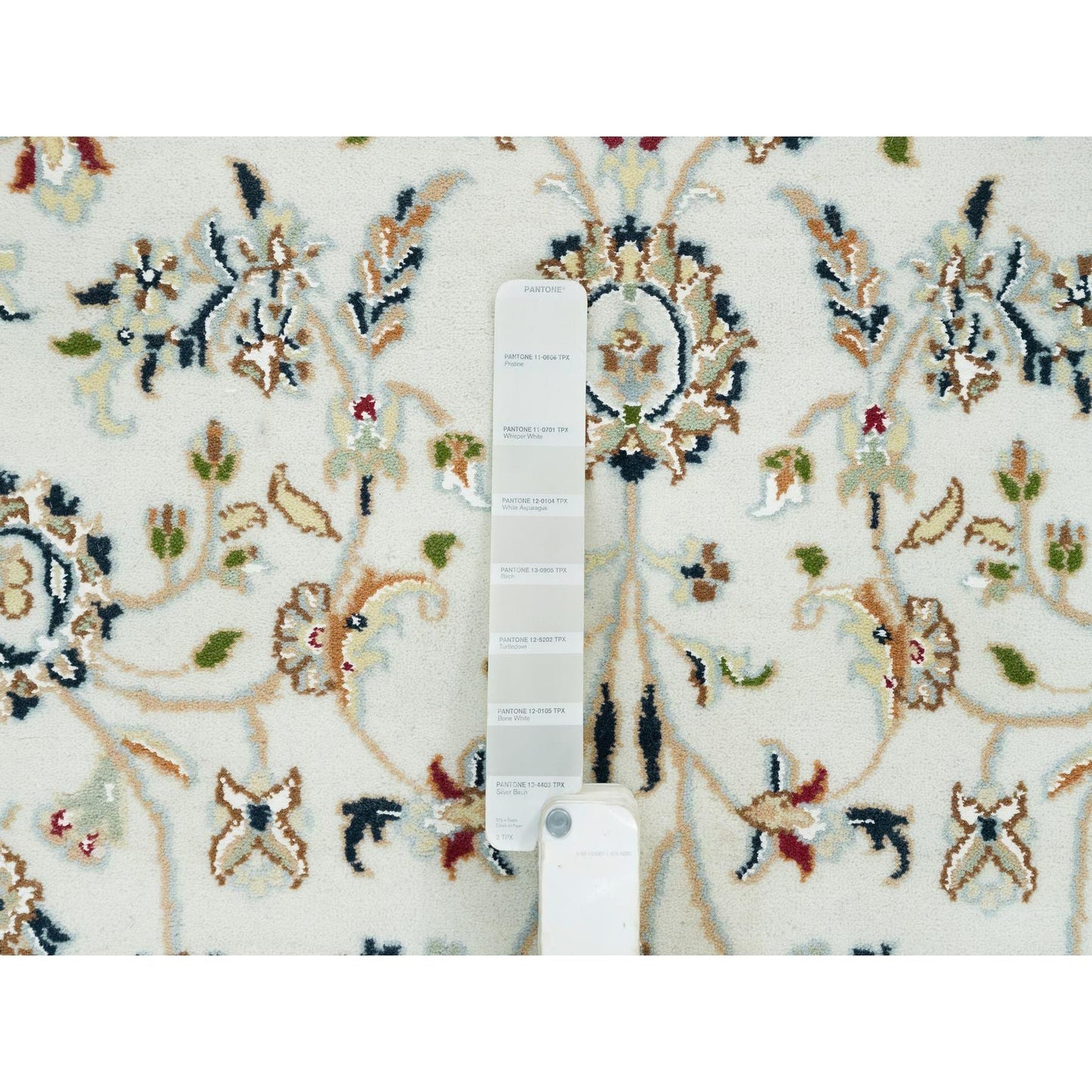 5'X8' Ivory Nain Design 250 Kpsi Natural Wool Hand Knotted Rug