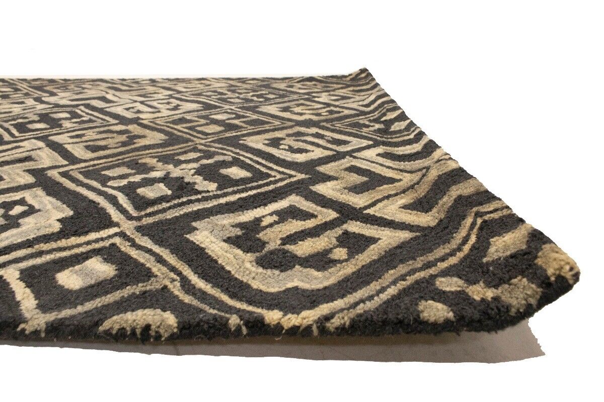 Hand-Tufted Dark Gray Geometric Rug Modern Area