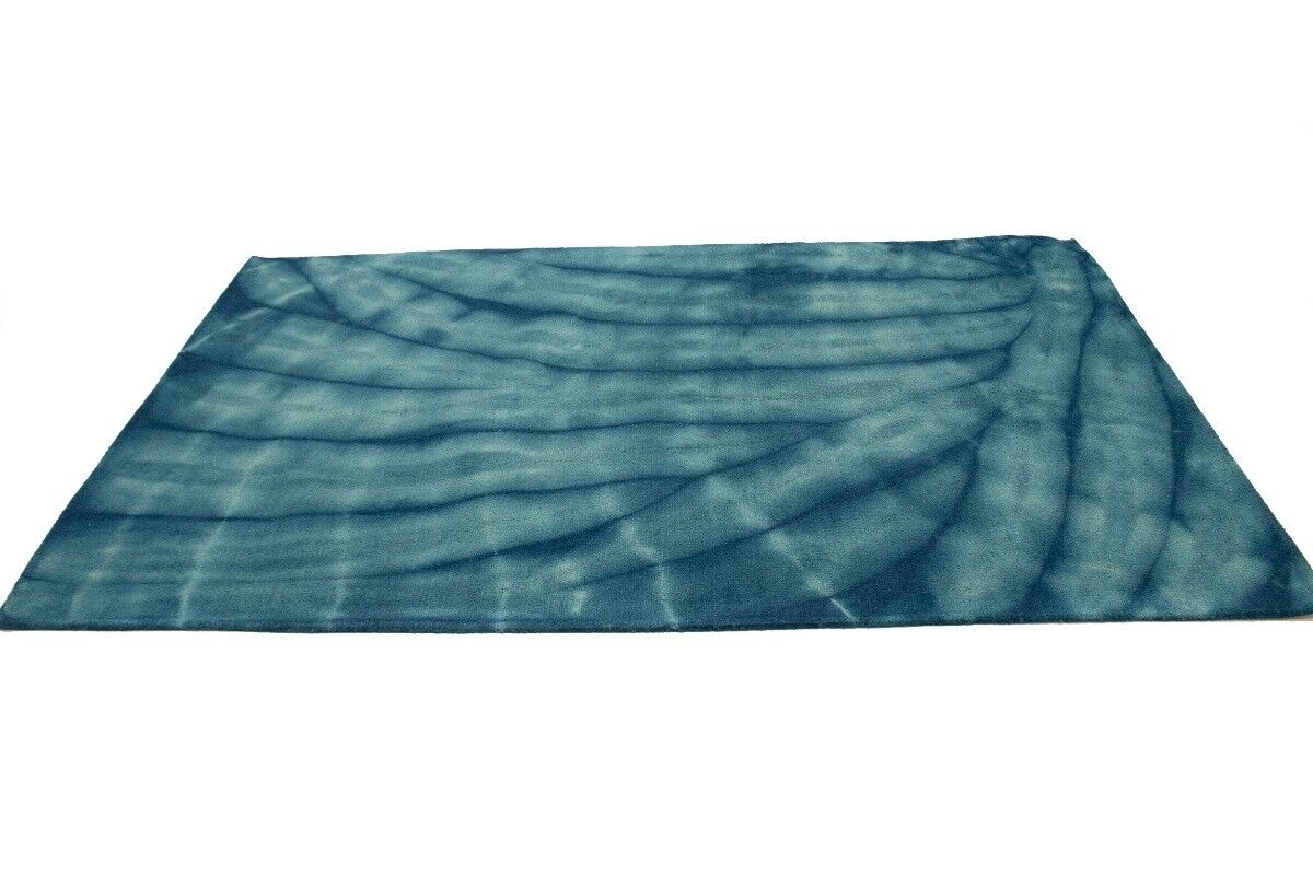 Hand-Tufted Ocean Blue Tie-Dye Wool Rug Modern