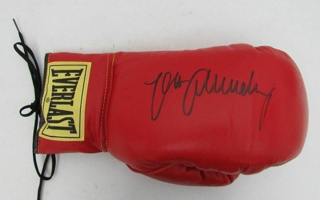 Max Schmeling Signed Everlast Boxing Glove Rare
