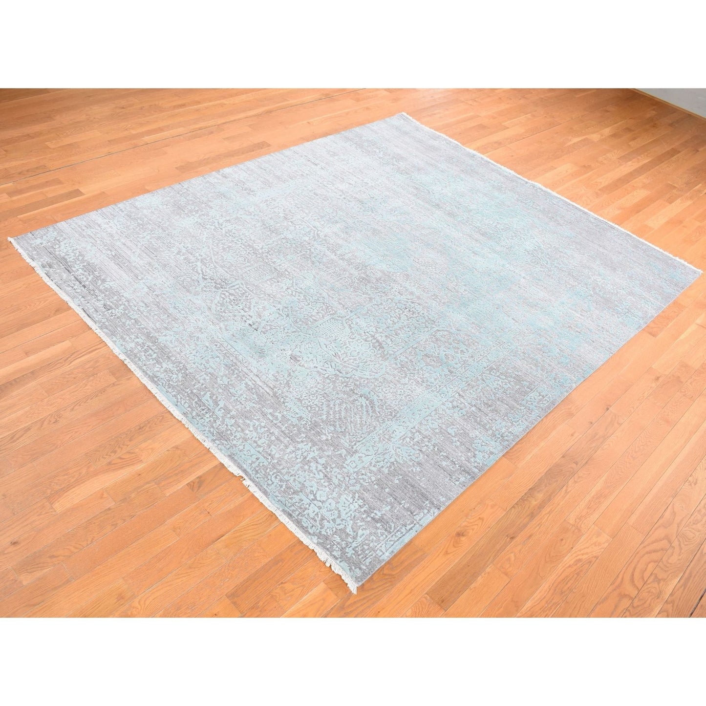 8'X10' Green Wool And Silk Hand Knotted Broken Zoroastrian Design Rug