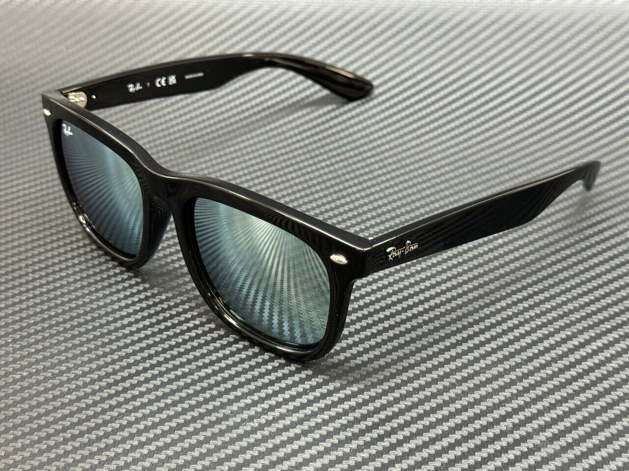 RAY BAN RB4260D 601 30 Black Silver Flash Unisex