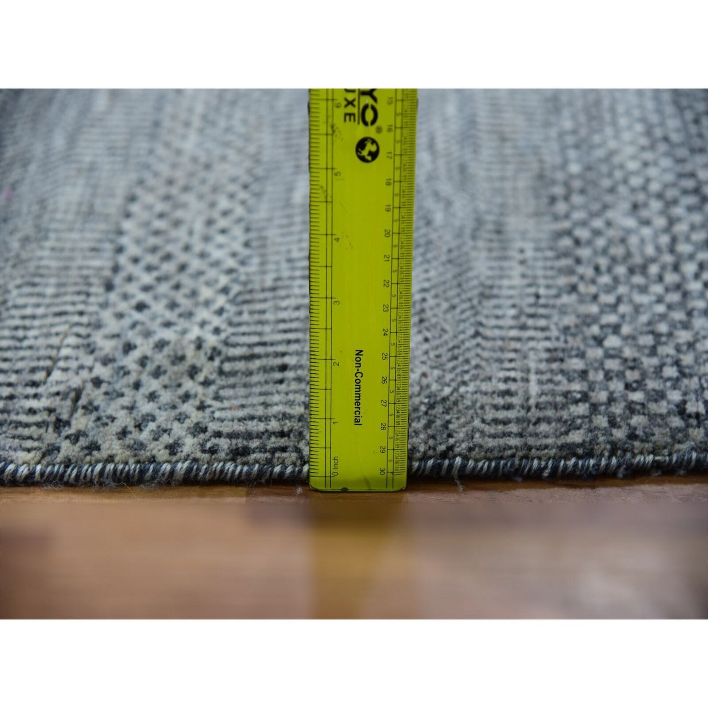 10'X10' Trout Gray Hand Knotted Modern Grass Design Undyed Wool Round Rug