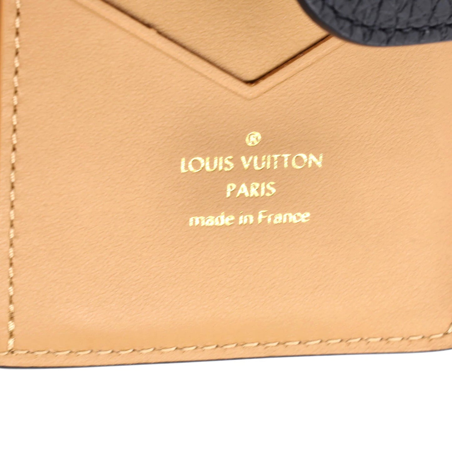 Louis Vuitton Lv Vertical Wallet Taurillion Leather Compact