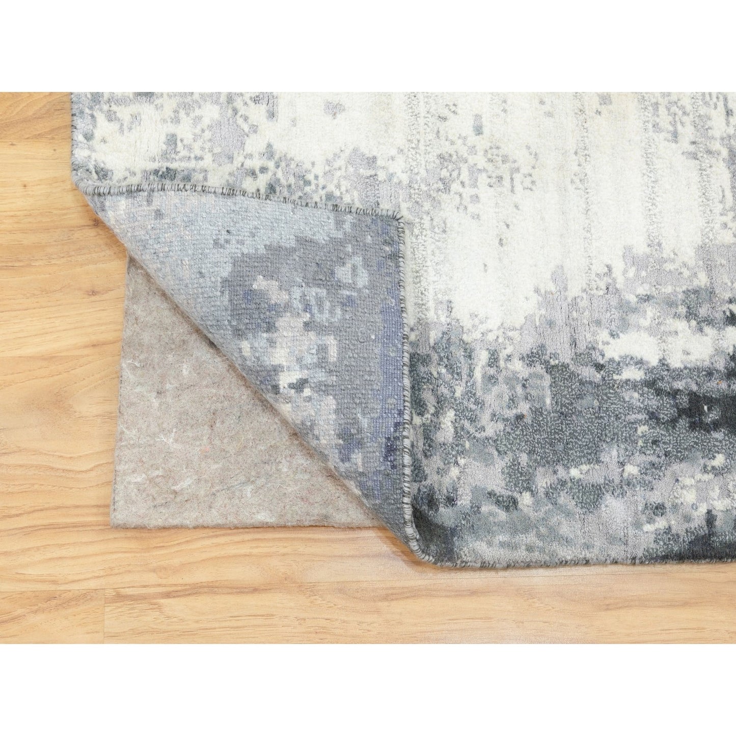 2'5"X8' Charcoal Black Abstract Design Wool-Silk Hand Knotted Runner Rug