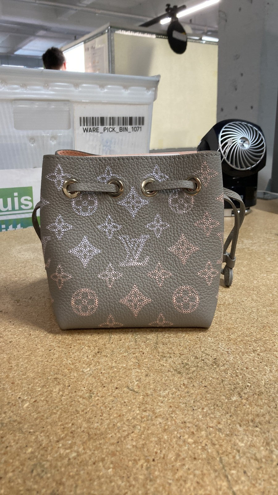 Louis Vuitton Bella Bucket Bag Flight Mode Mahina Leather Pico