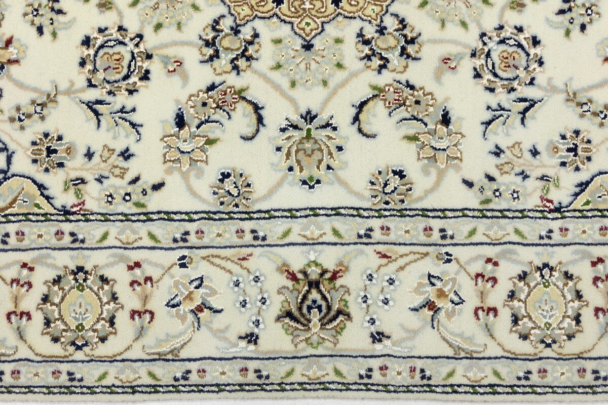 Hand-Knotted Floral Indo-Nain Rug Traditional
