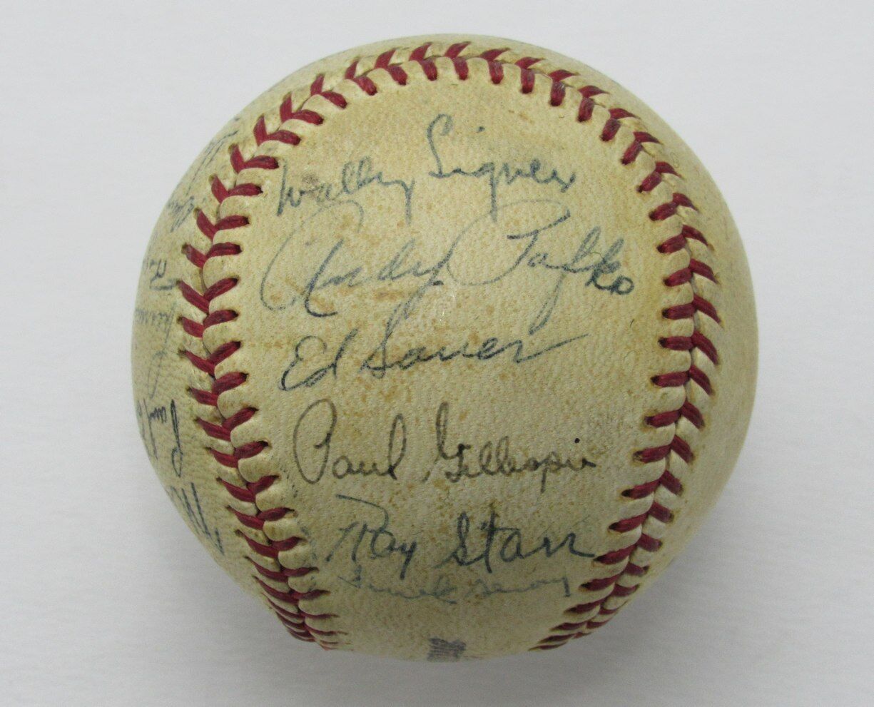 1945 Nl Champion Cubs Team Signed By 22 Ol