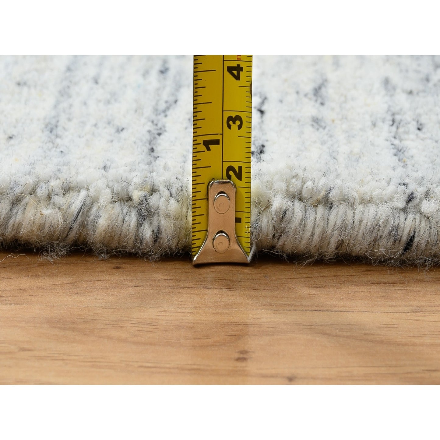 11'10"X11'10" Ivory Modern Striae Design Pure Wool Hand Loomed Round Rug
