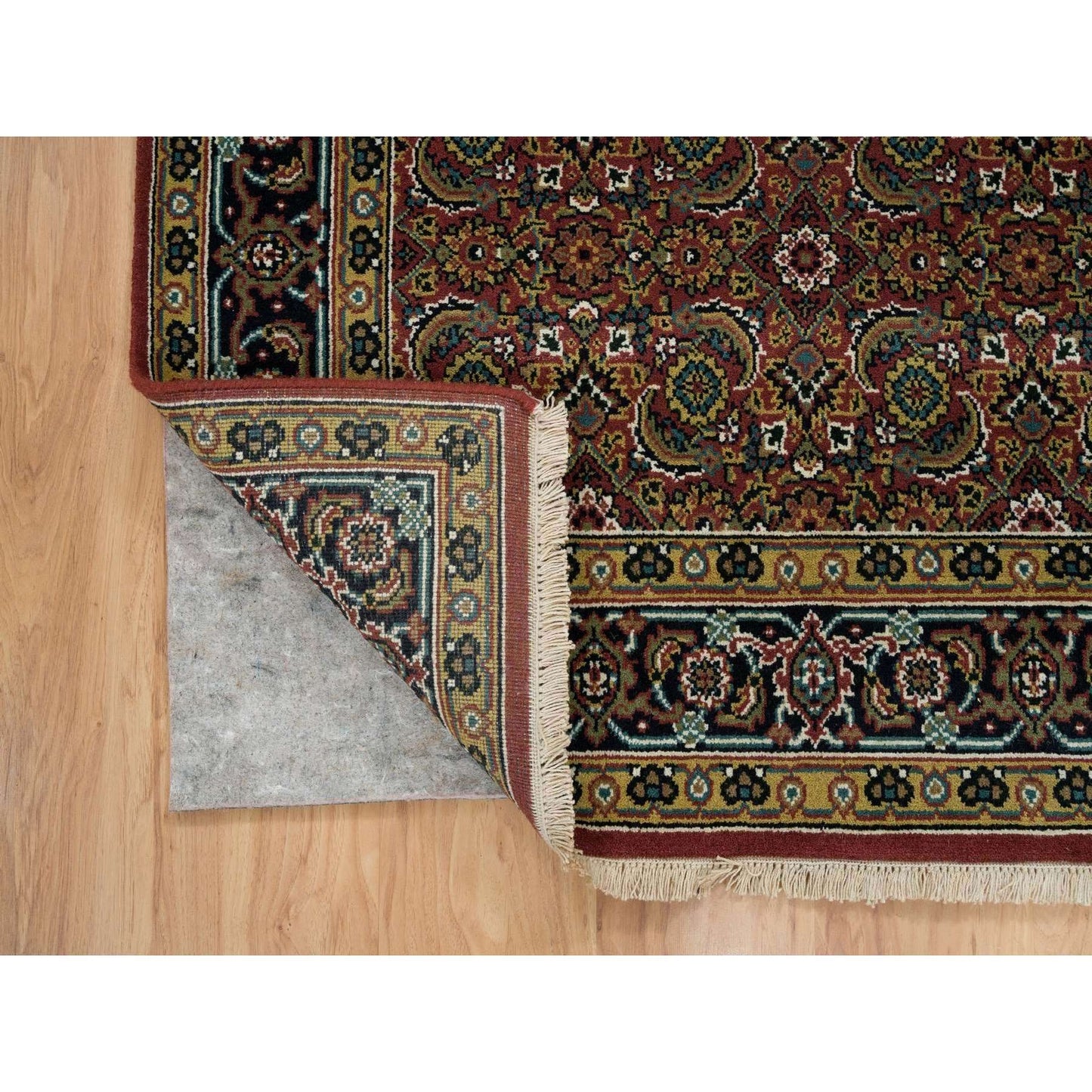 4'2"X6' Red Herrita Fish Design 175 Kspi Hand Knotted Wool And Silk Rug