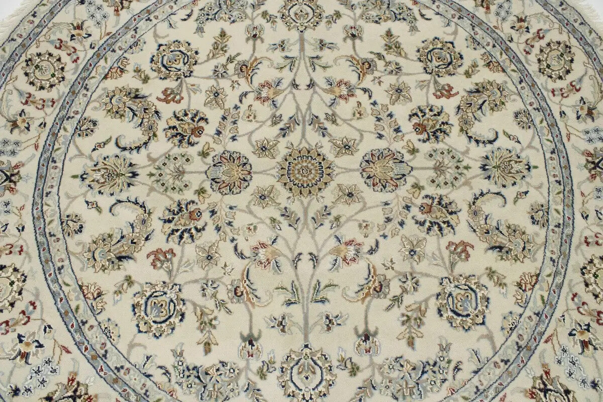 Hand-Knotted Indo-Nain Round Oriental Rug Cream