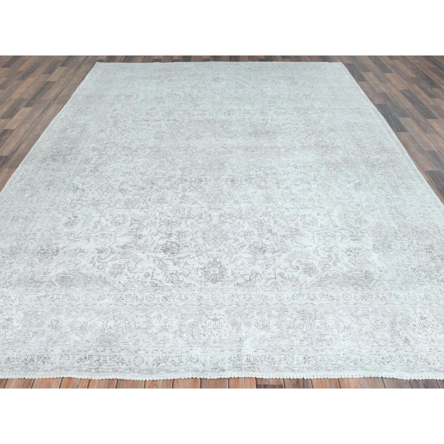 8'1"X11'2" Ivory Worn Wool Hand Knotted Vintage Farsian Tebraz Rug