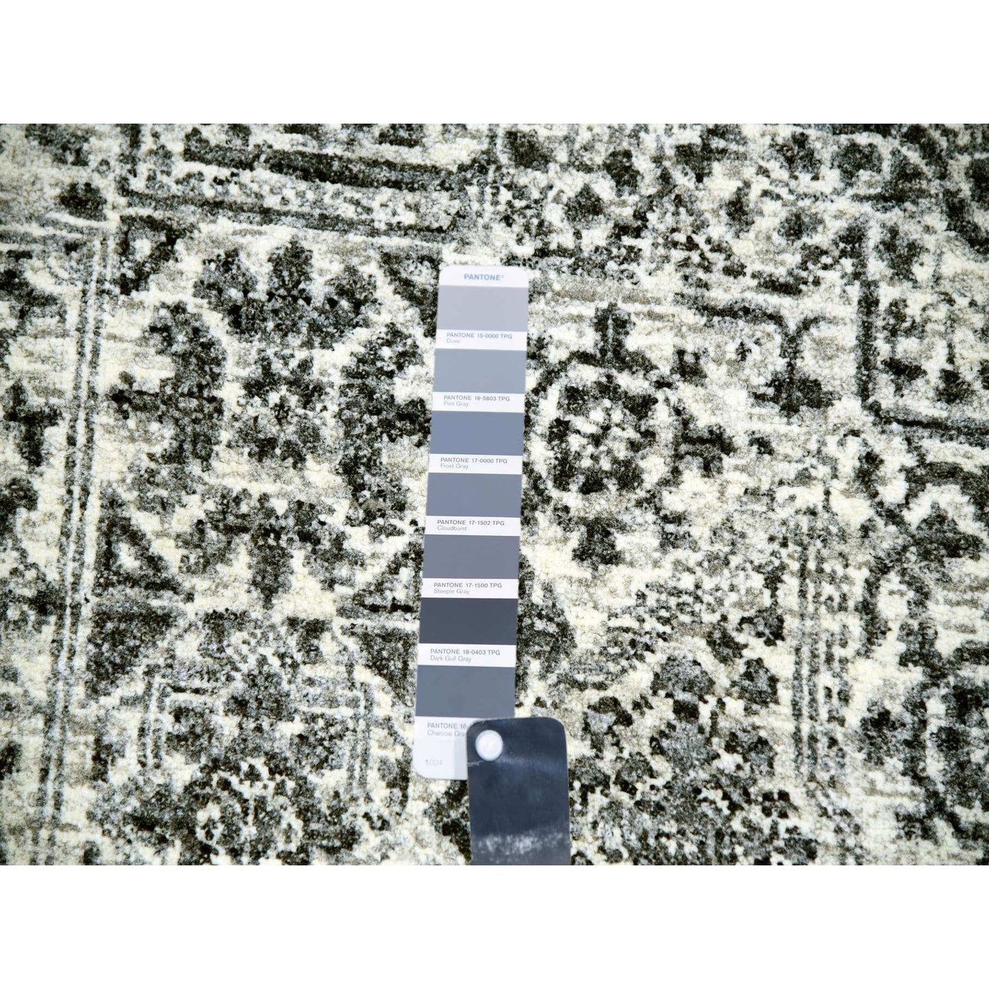 10'X10' Oxford White Hand Knotted Organic Wool Mamluk Dynasty Round Rug