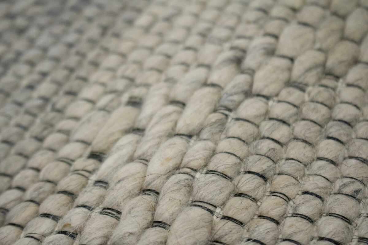 Modern Hand-Tufted Wool Area Rug Zig-Zag Design
