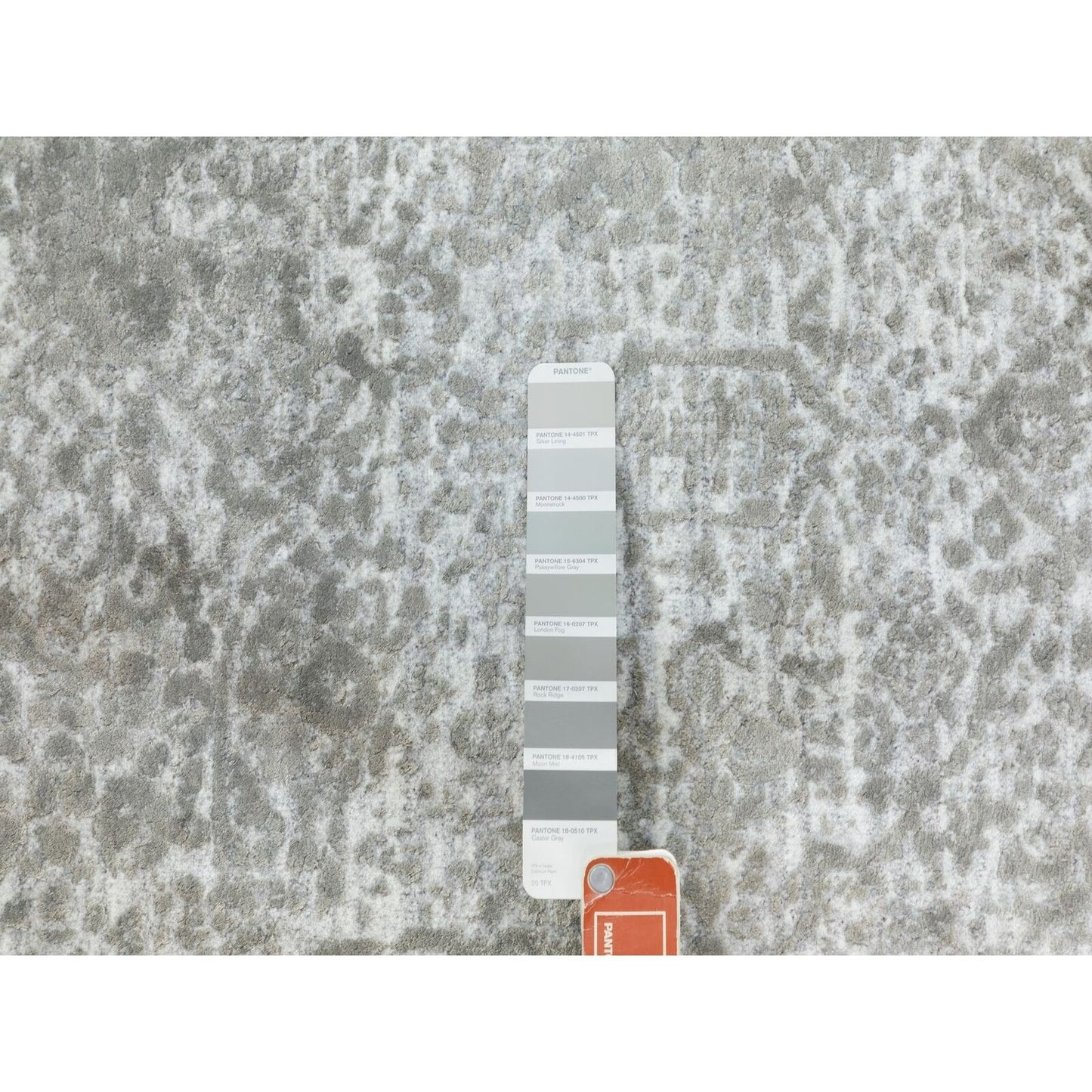 6'X6' Round Grey Broken Farsian Design Wool And Silk Hand Knotted Rug