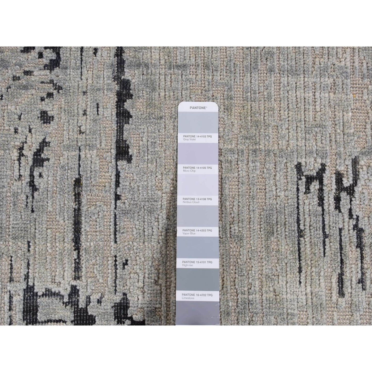 6'X9' Cloud Gray The Cane Pure Silk With Textured Wool Hand Knotted Rug