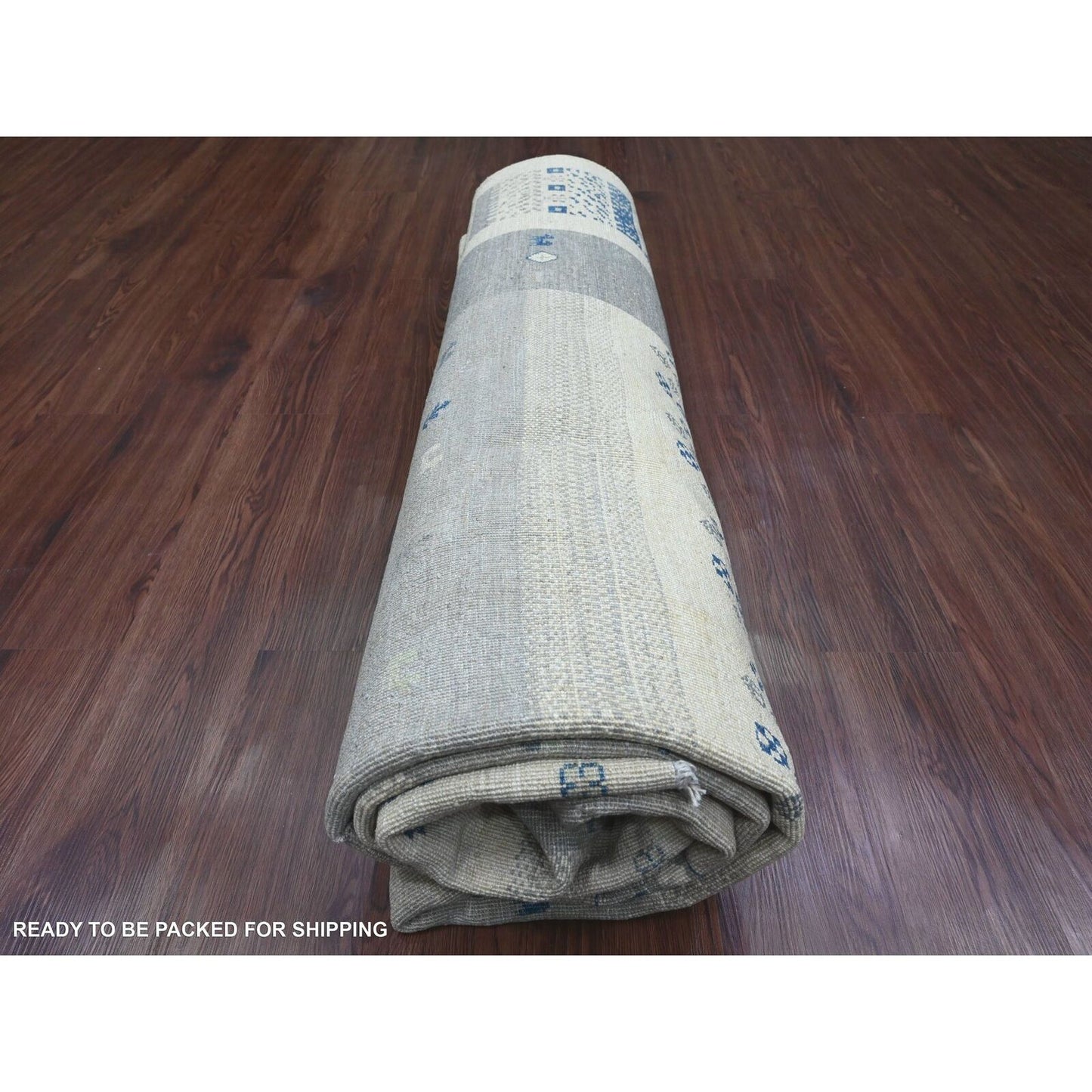 8'3"X9'7" White Fine Kashkuli Animal Figurines Soft Wool Hand Knotted Rug