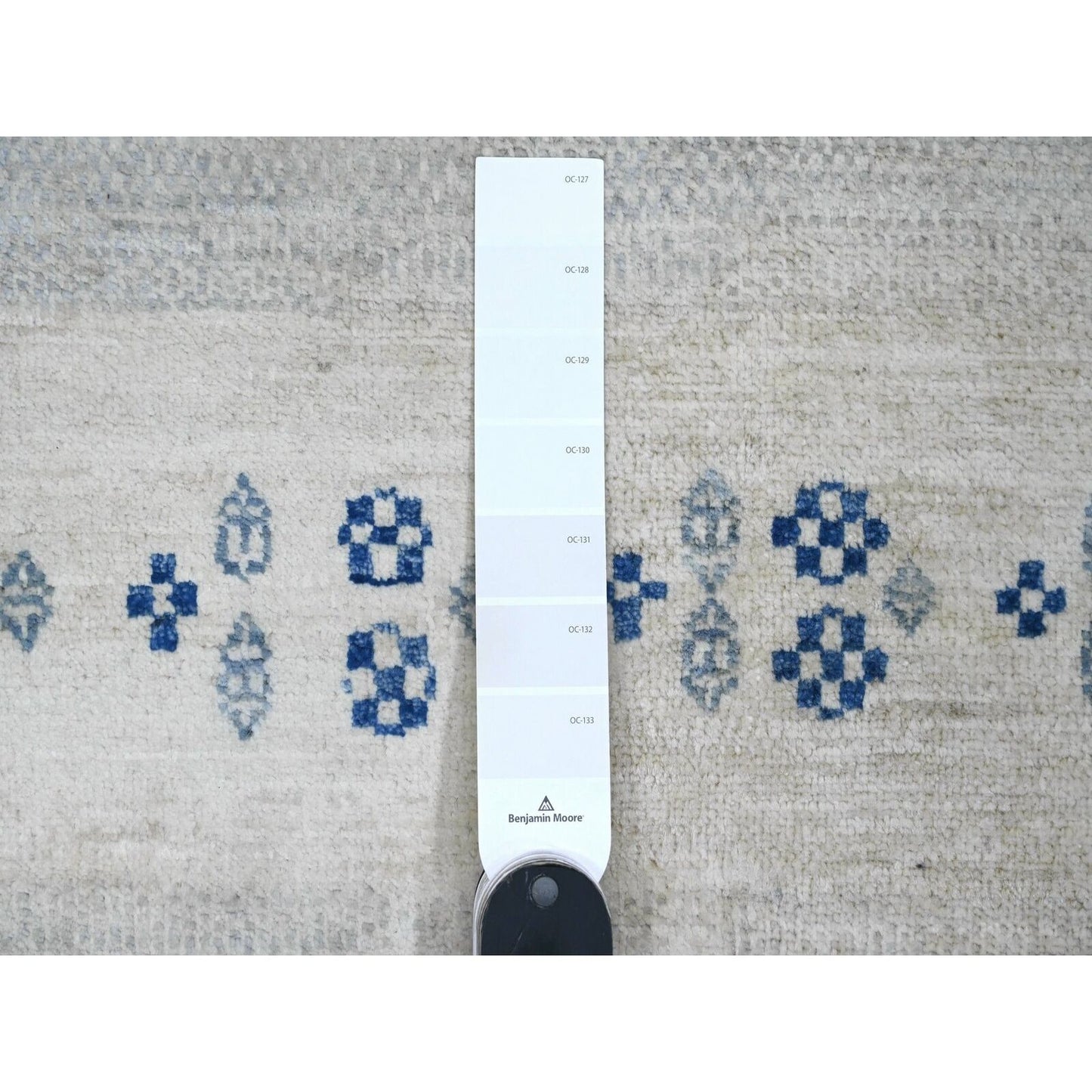 8'3"X9'7" White Fine Kashkuli Animal Figurines Soft Wool Hand Knotted Rug