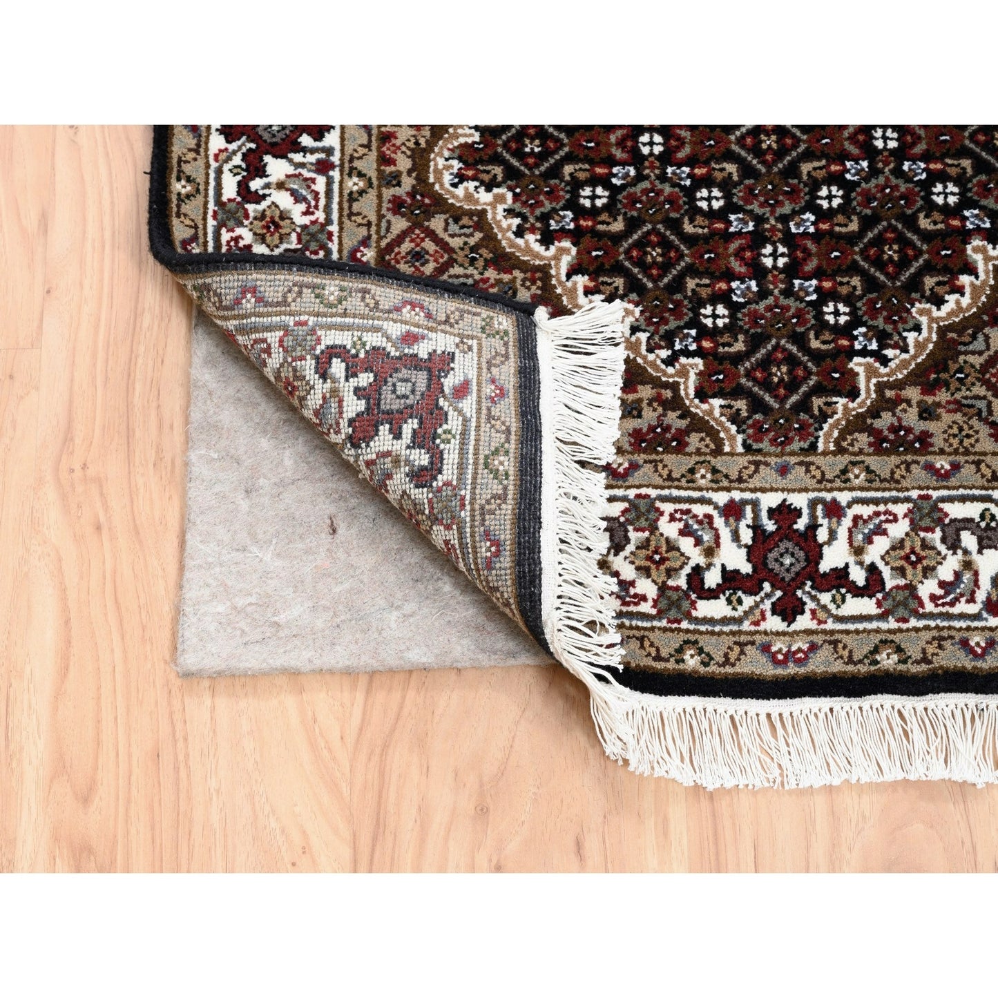 2'7"X10' Hand Knotted Fish Design Tebraz Mahi Wool And Silk Runner Rug