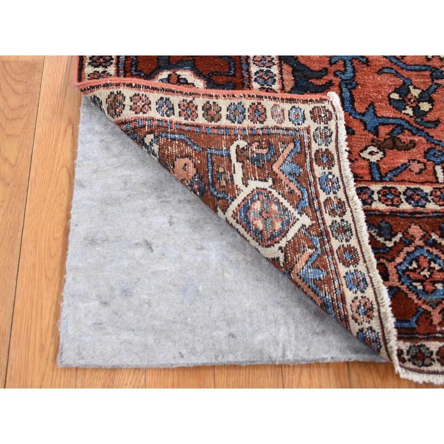 4'9"X6'1" Red Antique Zoroastrian Heris Hand Knotted Pure Wool Clean Rug