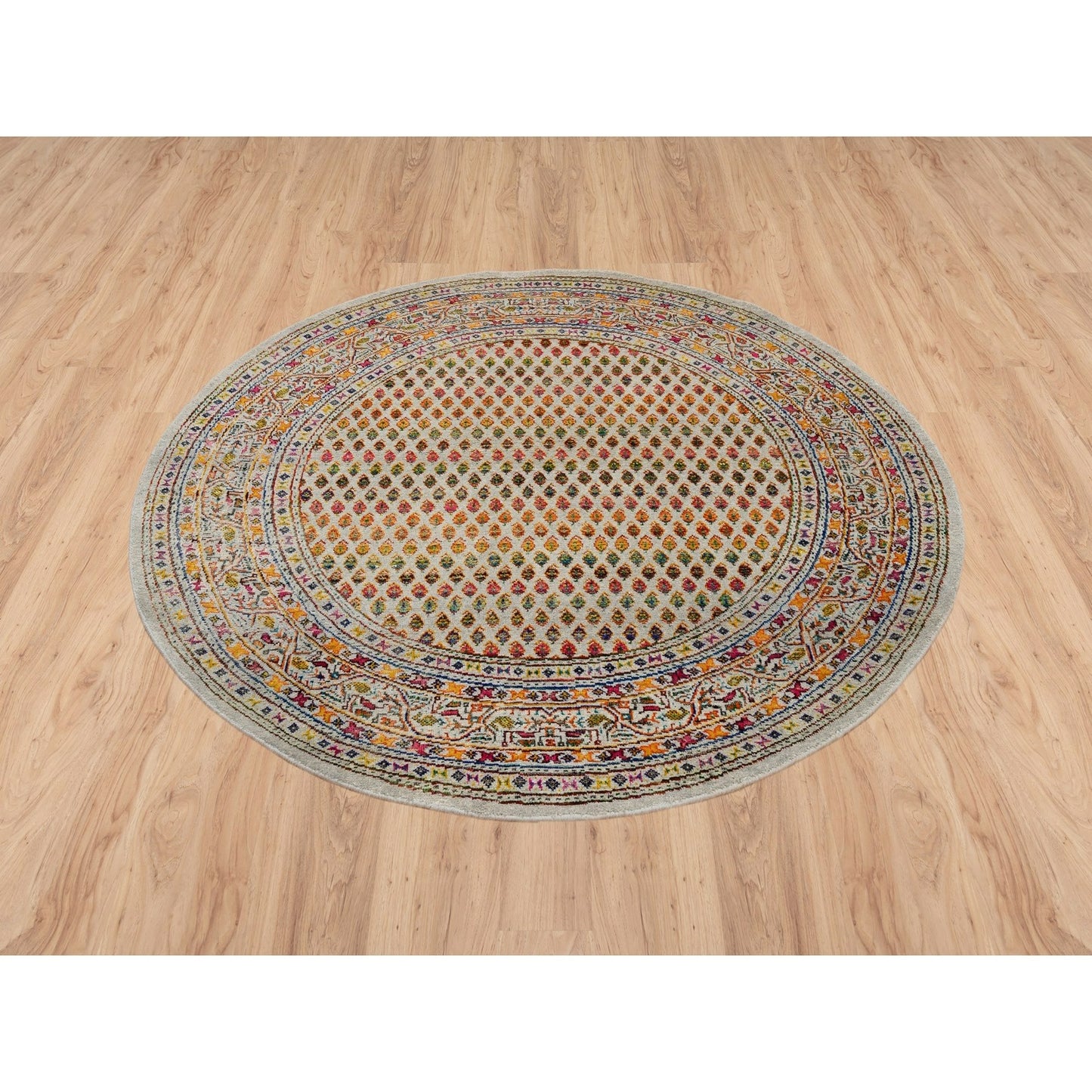 5'2"X5'2" Wool And Sari Silk Hand Knotted Beige Saroogh Round Rug