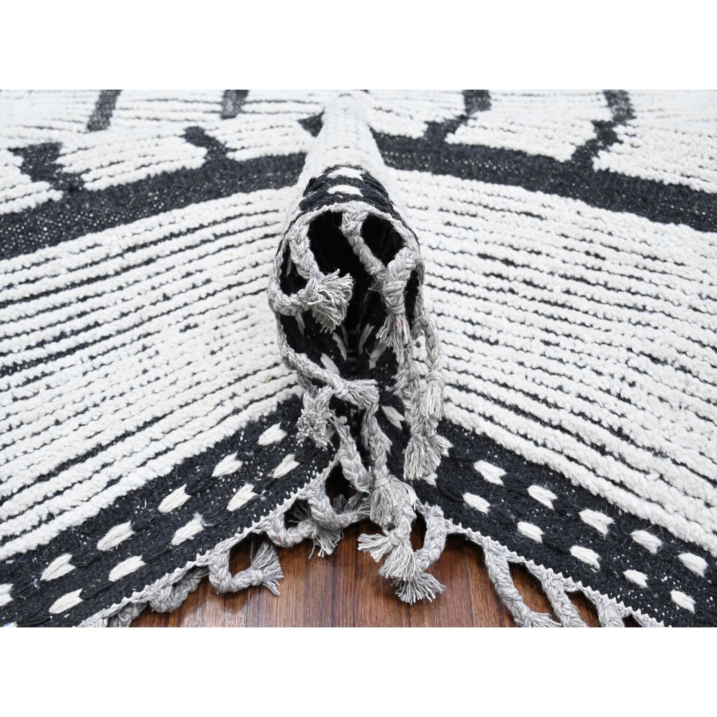 10'X14' Ivory Hand Knotted Moroccan Weave Segment Design Oriental Rug