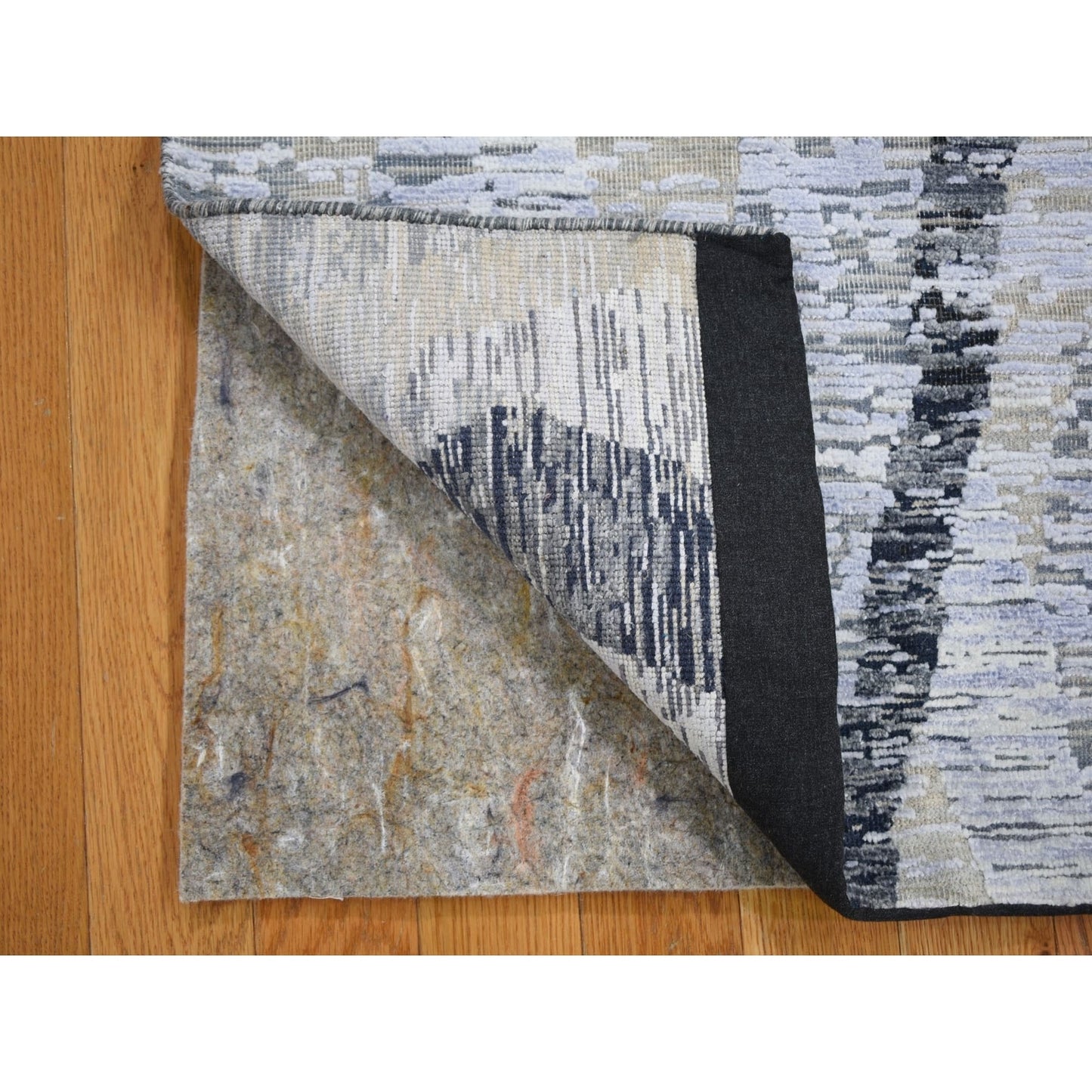 2'X3' Dimensional Curtains Gray Silk With Textured Wool Oriental Rug