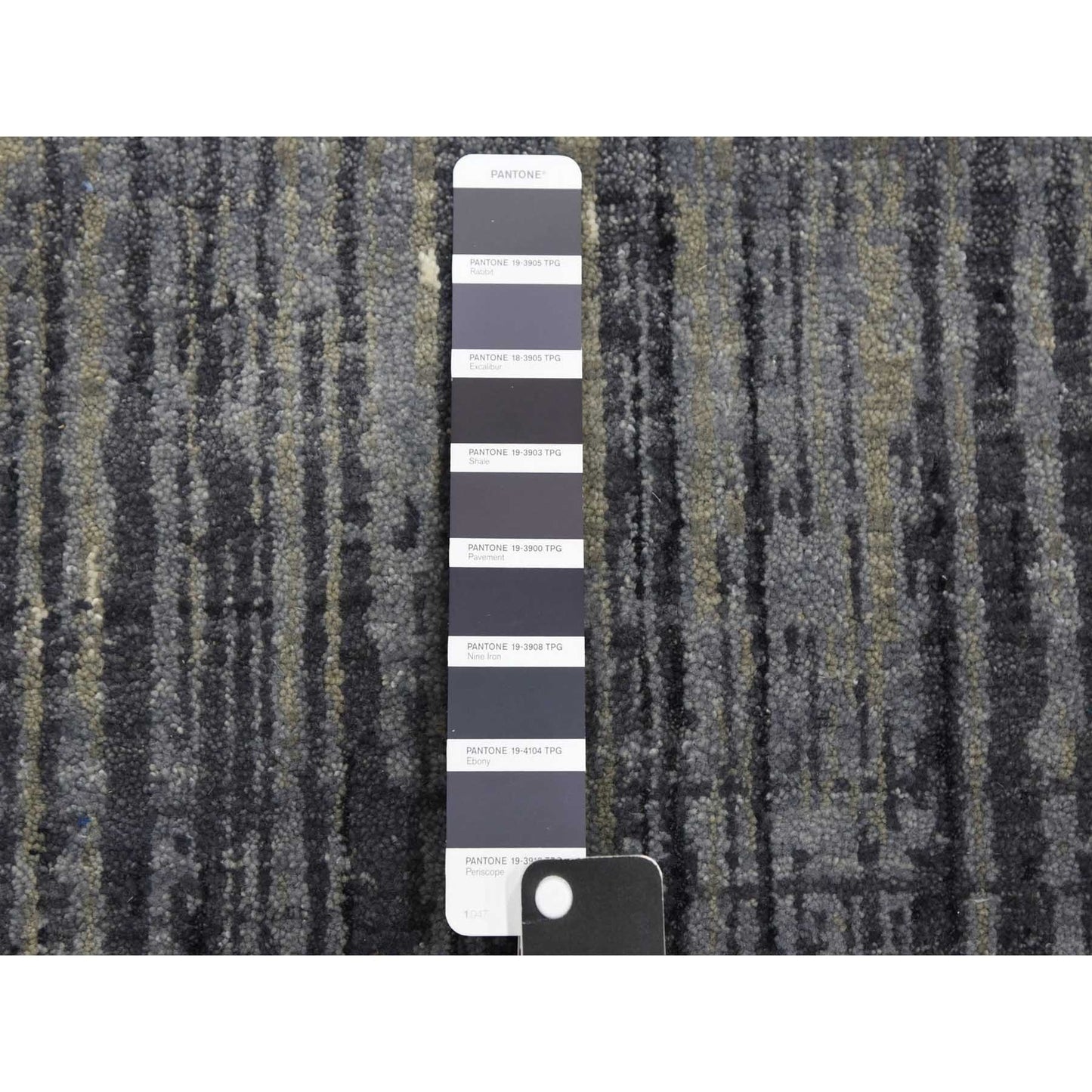 2'6"X8' Gray And Black Hand Knotted Modern Ombre Design Wool Runner Rug