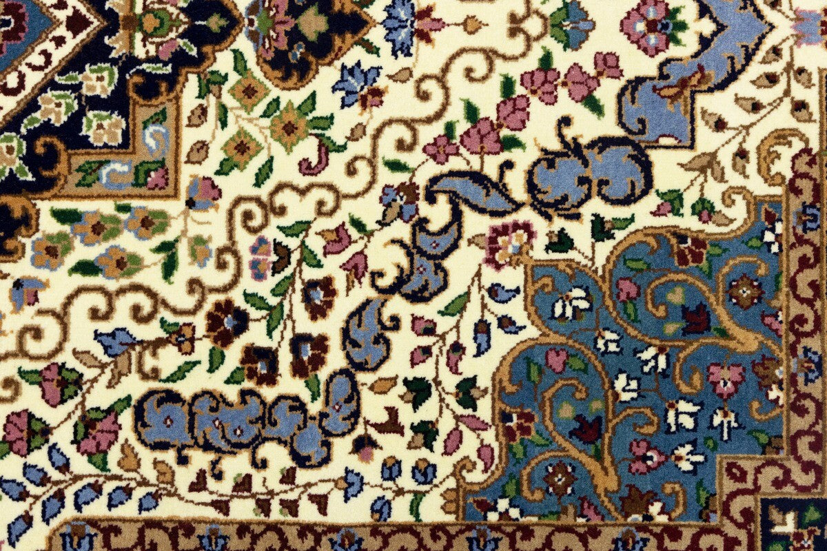 Hand-Knotted Kirman Classic Floral Design
