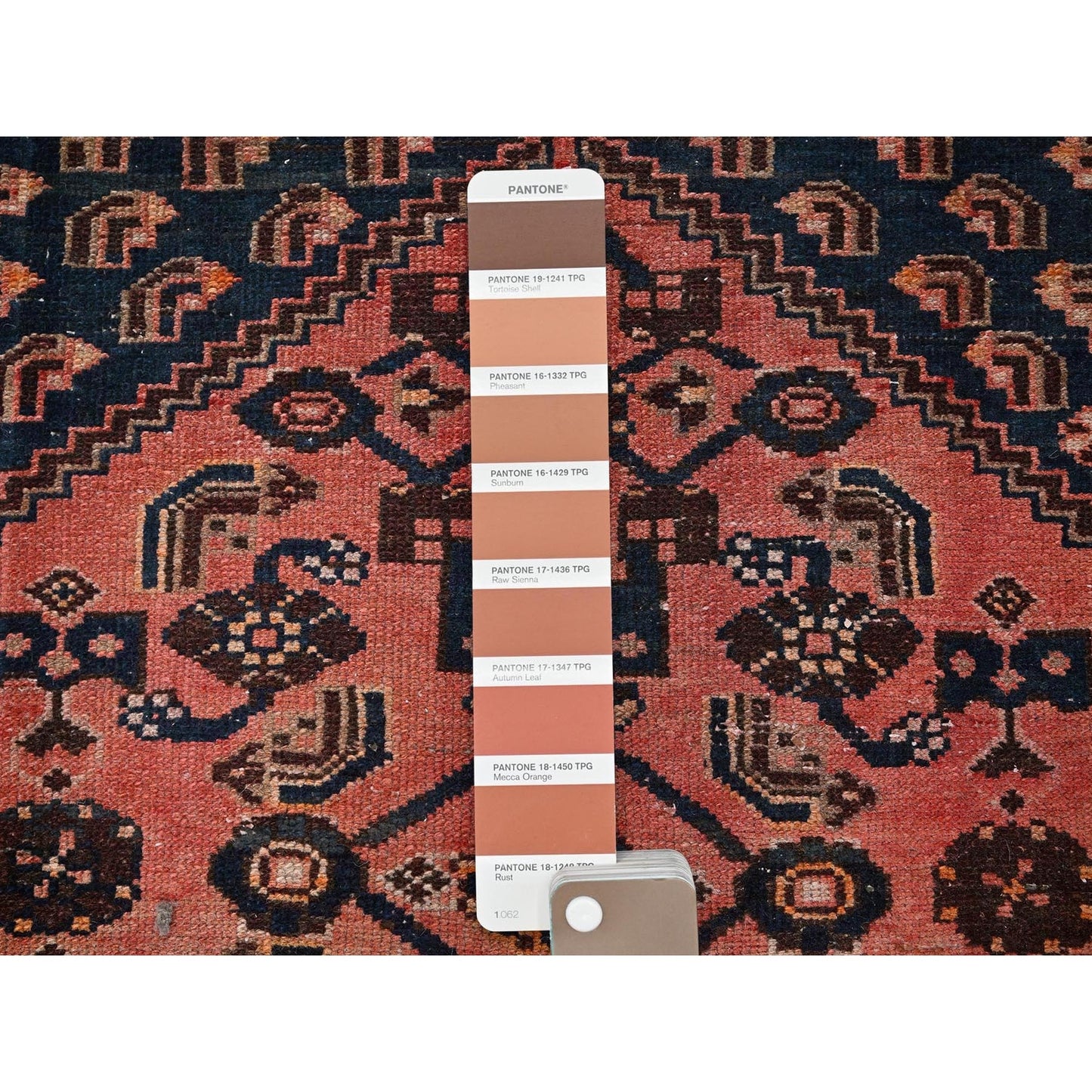 4'1"X6'9" Blush Red Vintage Zoroastrian Khamadan Hand Knotted Pure Wool Rug